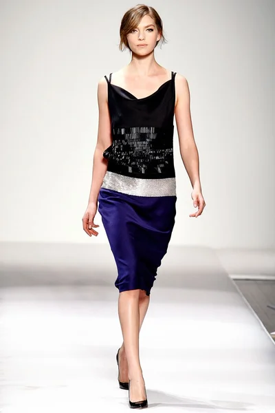 Look 29